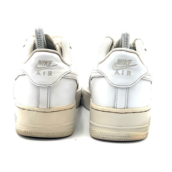 Nike Air Force 1 LE White Sneakers UNISEX Big Kids Size 7Y or Women’s Sz 8.5 - Picture 5 of 9